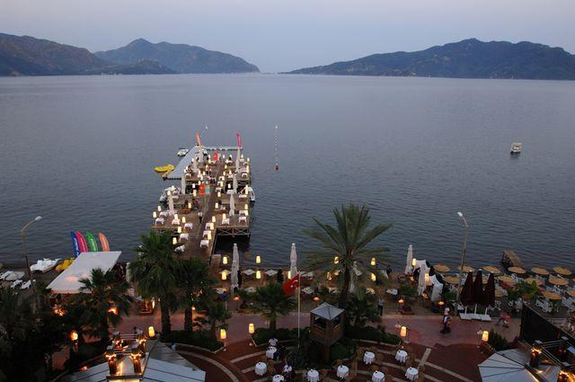 ELEGANCE İNTERNATİONAL  HOTEL MARMARiS